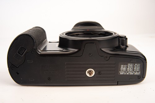 Canon Rebel XS 35mm SLR Film Camera Body TESTED V26 - Picture 4 of 6