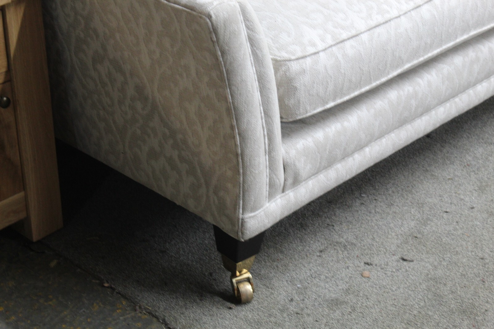 PARKER KNOLL HARROW PAIR OF 3 SEATER SOFA+ MITFORD CHAIR, DOVE FABRIC