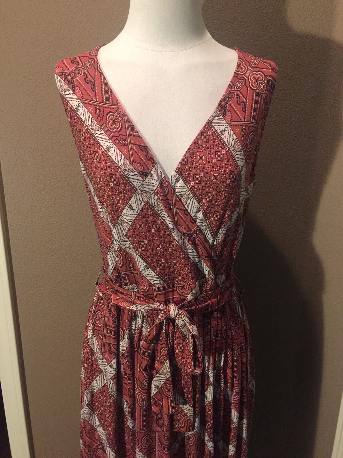 Natural Reflection M Attached Wrap Sleeveless Rus… - image 4