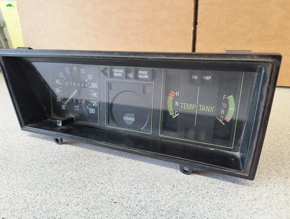 Velocímetro Volvo 1974, cuadro de instrumentos de combustible para vagón 142/144/145 JMP1212529 Foto 3 de 4