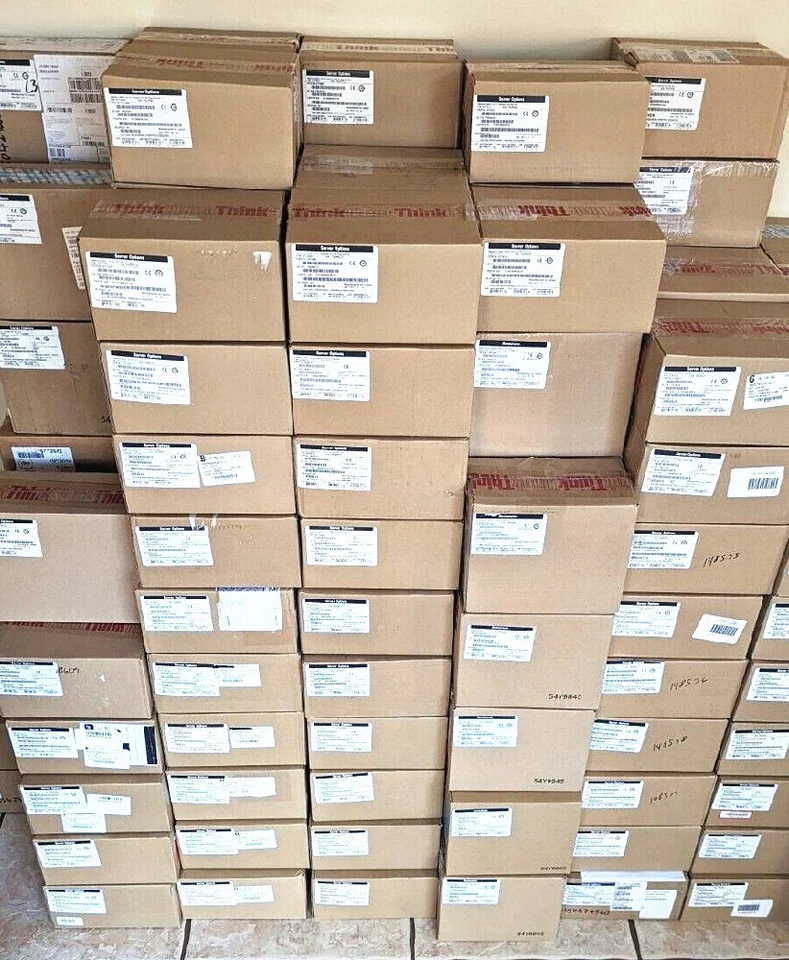 Lenovo 00YK028 7XB7A00039 600GB 3.5" 15K SAS 12G Server HDD Hard Drive NEW - Image 3 of 4