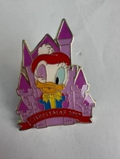 TDR TDS Daisy Duck Castle Game Prize Christmas 2017 Disney Pin (D1)