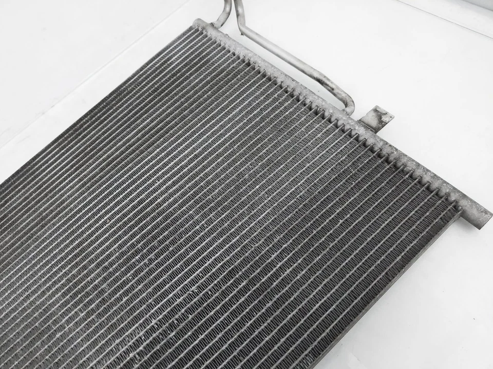 Condensador aire acondicionado aire acondicionado BMW 330CI 2001-2006 64-53-8-377-614 Foto 3 de 4