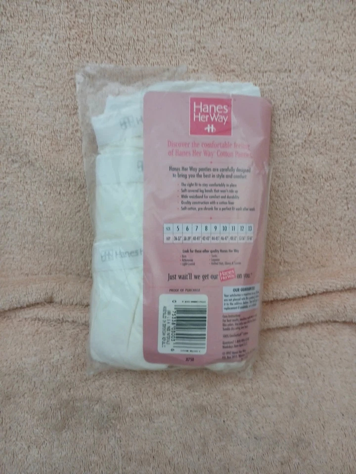Vintage 1997 Hanes Her Way Cotton Briefs / Underwear Womens Size 8, Set Of 3 - Image 3 of 4