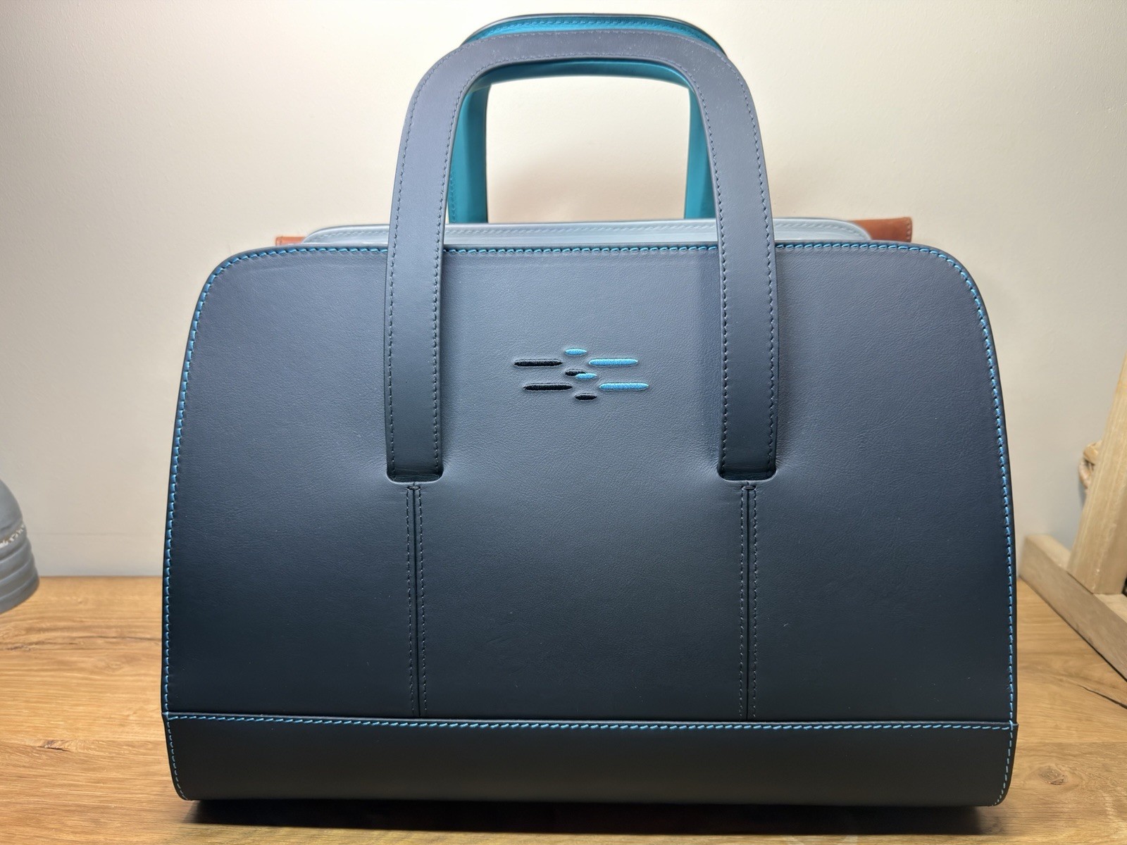 Rolls-Royce Wraith 2021 Rear Right Luggage sets Set