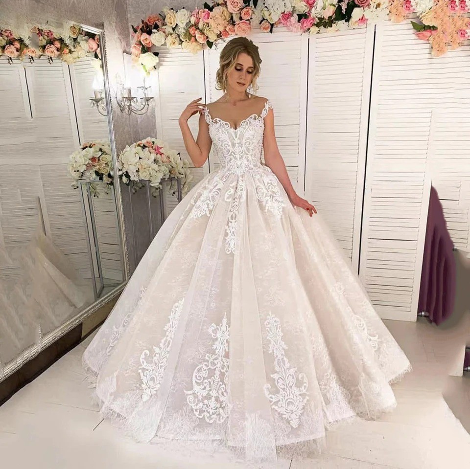 Spaghetti Strap Lace Appliques Sleeveless Wedding Dress A-Line Floor Length