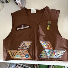 Girl Scouts Brown Vest Small Size 6-8 with Ba...