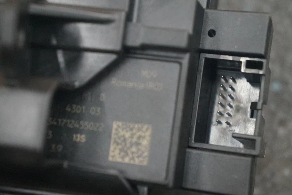 Ignition Switch & Key Fob 8K0909131D OEM Audi RS5 2013-15 - Image 4 of 4