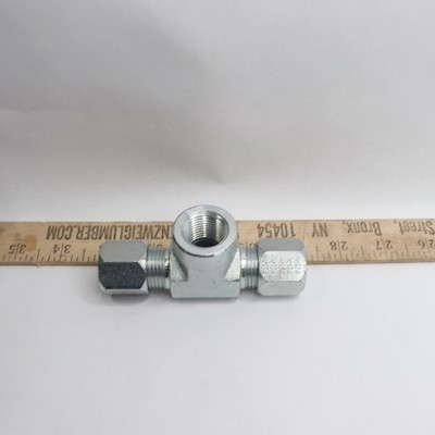 Eaton Adapter Tee 3/4'' Compression X 3/4'' FNPT X 3/4'' Compression