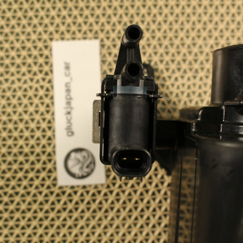 Conjunto de bote de carbón original Toyota 4runner 96-00 Tacoma 97-00 OEM Foto 2 de 4