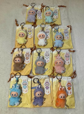  Pop Mart Labubu Pin for Love A-M  Neu & Original J D