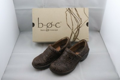 boc women's peggy clog