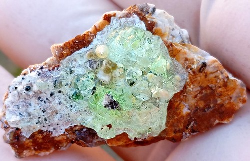 Hyalit Opal und Feldspat - Erongo Berg Namibia - Bild 4 von 12
