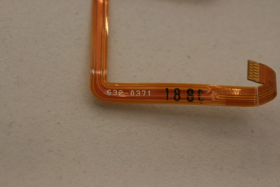 薄白色耳机插孔保持开关适用于 Apple iPod Classic 第 5.5 第 7 代 — 第 3/4 张图片