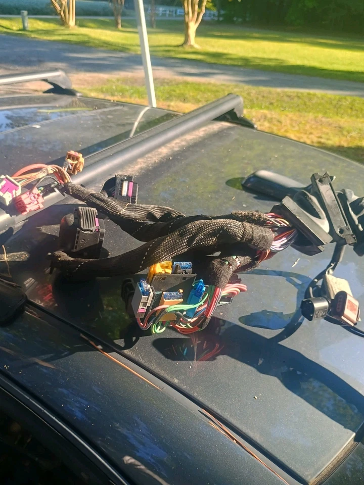 Wiring Harness for A 2005/2006 Audi A4 Quattro 6-speed Manual 2.0 Like New Used - Image 2 of 4