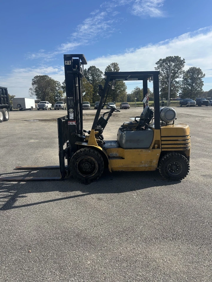 Caterpillar GP60 - Image 3 of 4