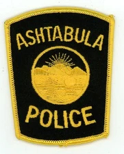 OHIO OH ASHTABULA POLICE NICE SHOULDER PATCH SHERIFF