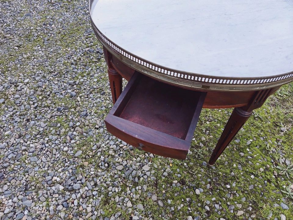 Guéridon ancien Louis XVI avec plateau en marbre – prix réduit si acheté en... - Photo 4/4
