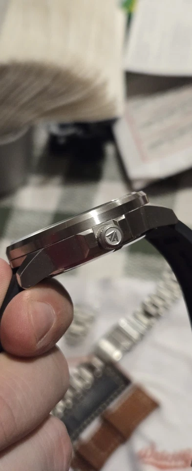 Citizen Eco-Drive Nighthawk ¡Con Correa Azul Artesano QR Extra Curvada! Foto 4 de 4