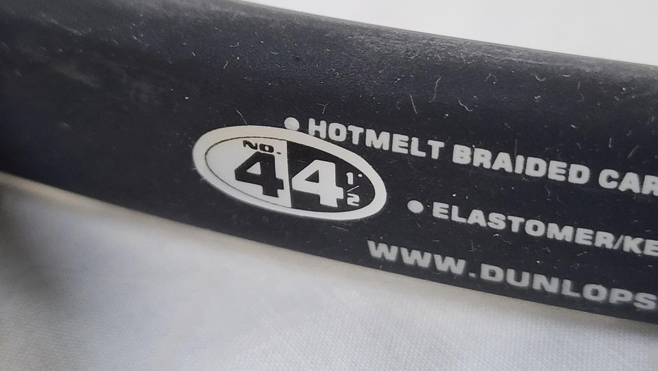Raquette Dunlop Hot Melt 200G Vintage – Taille De Grip 4 1/2, Tamis 95, Non Cordée, Neuve