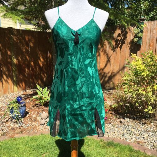 Victoria Secret Emerald Green Slip Dress Gold Label Petite Extra Small |  eBay