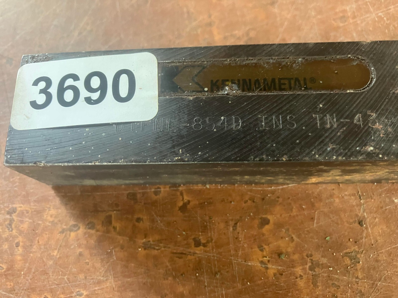 Kennametal DTFNL-854D Indexable Toolholder 3/4 Square Shank 4 OAL Used