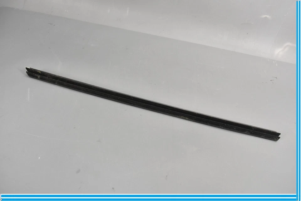 18-20 Jaguar E-Pace Front Right Door Window Inner Weatherstrip Seal Oem — 第 3/4 张图片