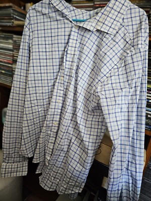green emerald velvet dress Amazon.com: Tommy Hilfiger Men's Dress Shirt Slim Fit Stretch Twill, Light  Blue, 14.5" Neck 32"-33" Sleeve : Clothing, Shoes & Jewelry
