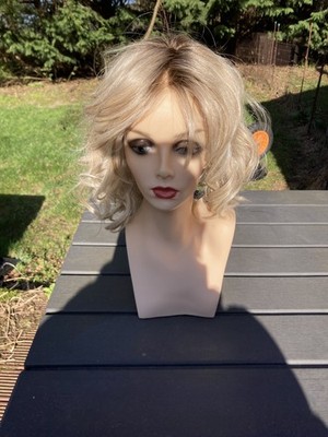 Raquel Welch Editors Pick, Shaded Biscuit, Neu mit Etikett, wunderschön!
