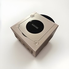 Nintendo, Gamecube Silber DOL-101 ￼ Gereini...
