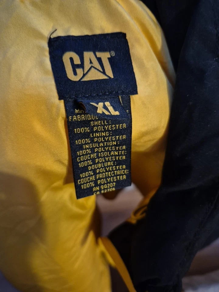 CAT Caterpillar Workwear Men’s Black Polyester Full Zip Puffer Vest Size XL - Image 3 of 3
