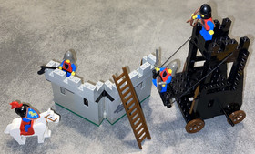 Vintage LEGO Castle: Siege Tower (6061) Complete with Instructions