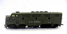 HO Gauge Cox #6111-6 US Army F3 Powered Diesel Locomotive 4825 Tested Lighted