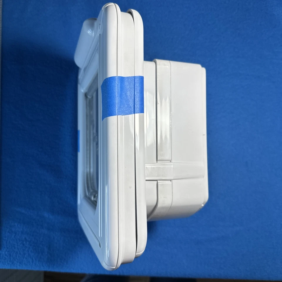 Microchip Cat Mate Elite Cat Flap con control de temporizador incluye manual y herrajes Foto 2 de 4