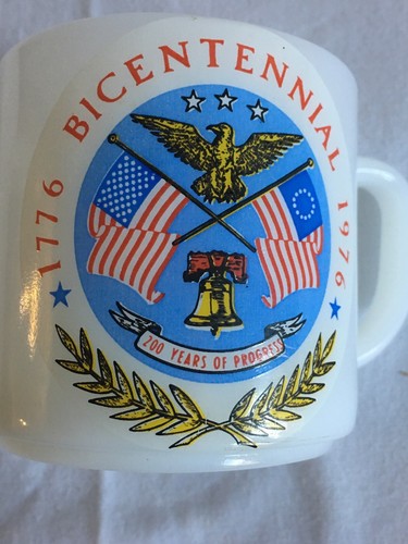 Federal Milk Glass 1976 Bicentennial Cup - Picture 2 of 8