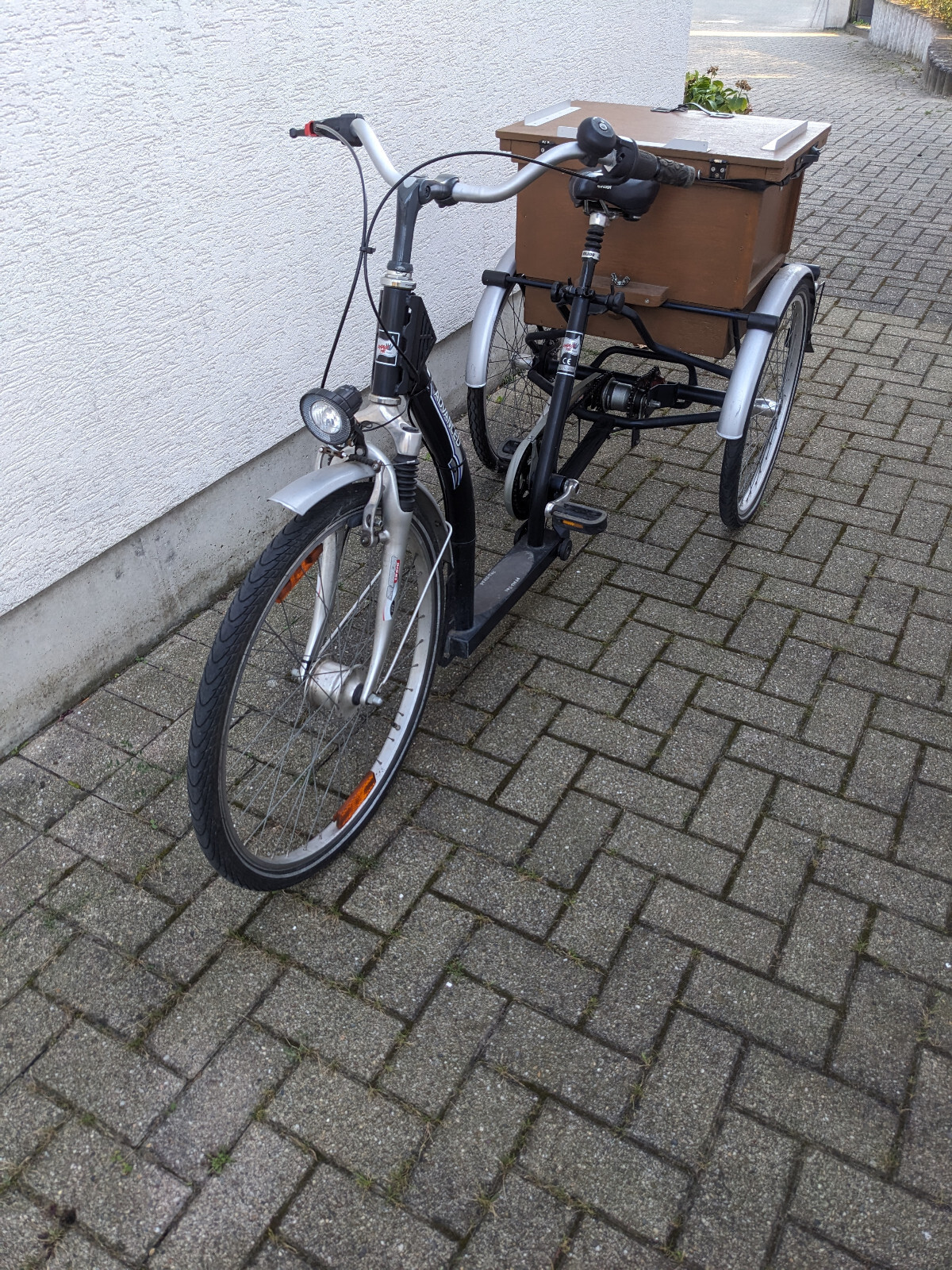 Bild 2 von 6