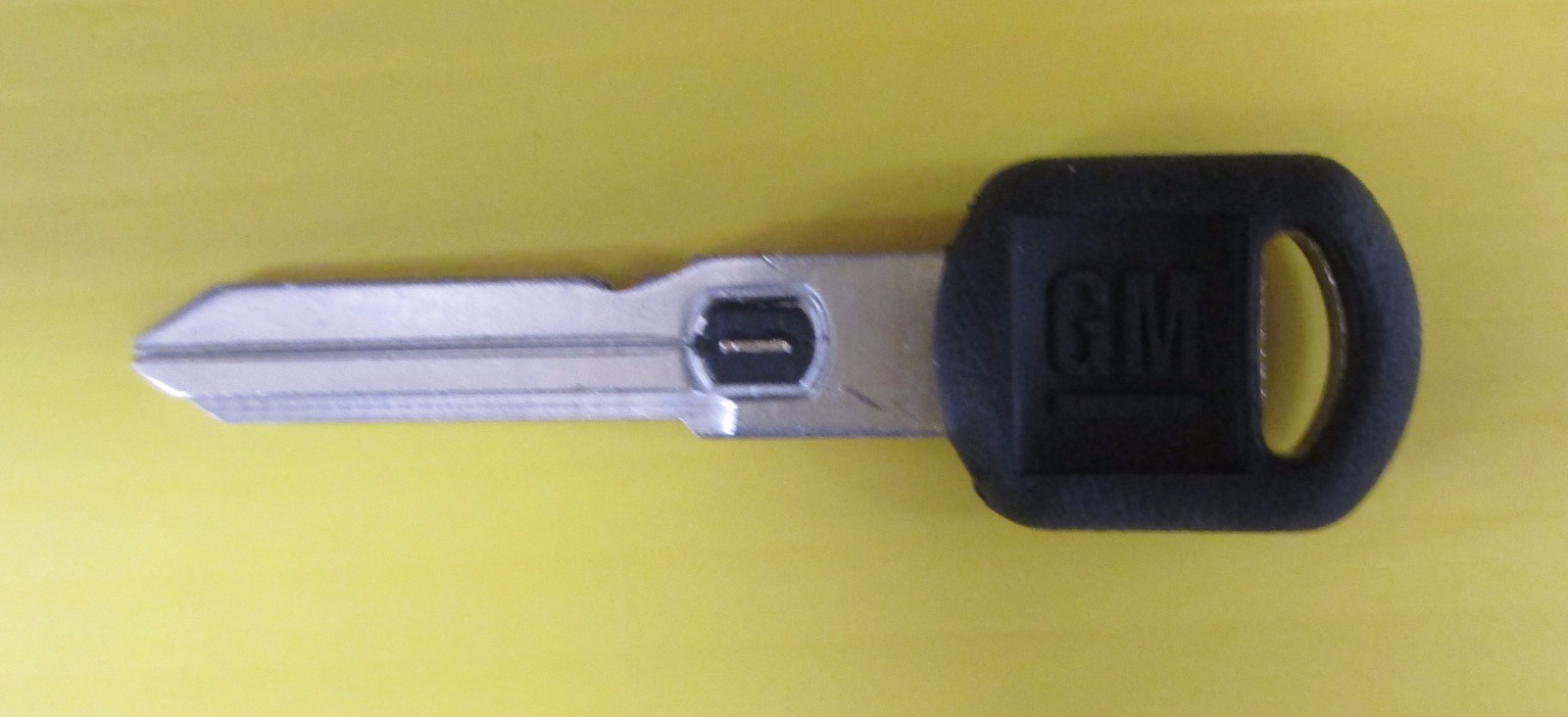 OEM NEW GM Double Sided VATS Chip Key 9 596779 26038361 3.010k Ohms