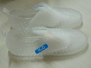 scarpe da scoglio plastica