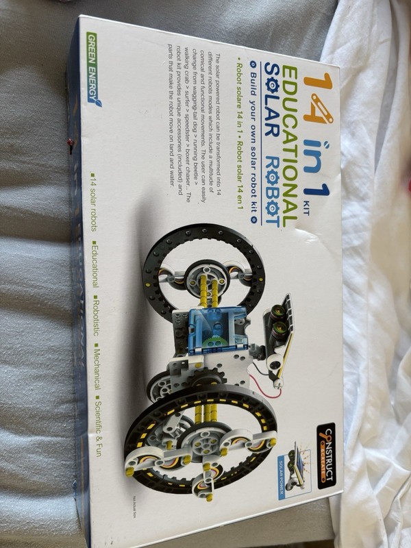 Reds 14 In 1 Solar Robot Kit