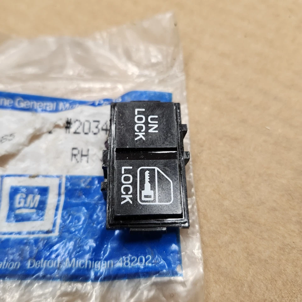 84-85 C4 Corvette RIGHT Power Door Lock Switch Buttons Un Lock NOS 82-89 Camaro - Image 2 of 4