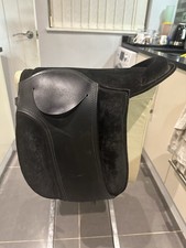 Thorn Deluxe Suede  and Leather Black Saddle pad size 15 1/2 inch RRP £415