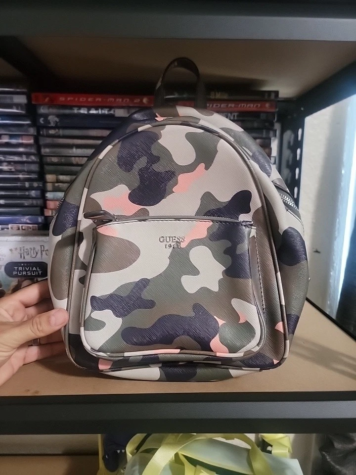 Guess Camo Pink, Gray & Black Backpack with Structured Design Preloved Guess | Bags | Guess Camo Pink Gray Black Backpack With  main image 4