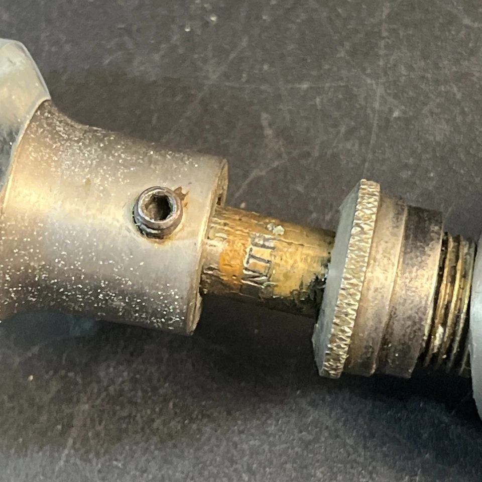 Juego de perillas de puerta de bola de cristal de corte redondo de colección herrajes Hollywood Regency plateado Foto 4 de 4