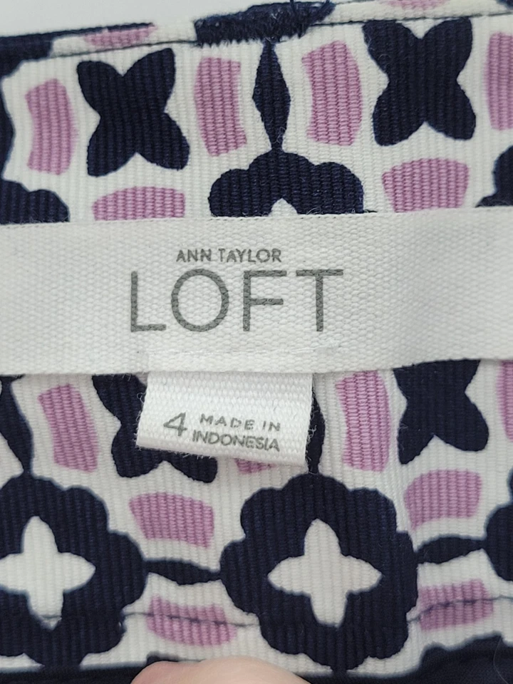 Ann Taylor Loft Shorts Womens 4 Blue Pink Flat Front Casual Chino Artsy Boho - Image 3 of 4