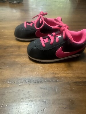 nike cortez black and pink