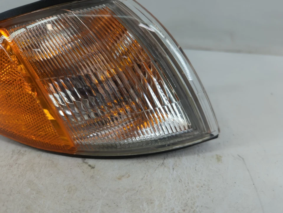 Luz delantera derecha Hyundai Accent 1995-1997 pasajero OEM FO02H Foto 4 de 4