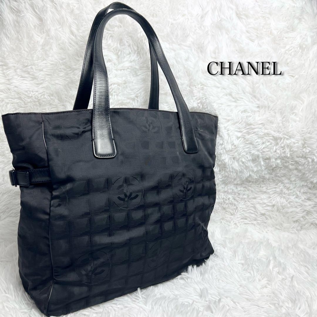 Chanel MM Nylon Tote Bag Black Authentic Pre-Owned