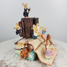 Music Box It's a Small World Mice Moving Accordion Works