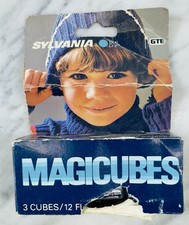 Vintage Sylvania GTE Magicubes Flash Bulbs Box 3 Cubes 12 Flashes NOS Damaged Bo