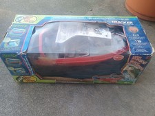 Bass Pro Shops Tracker RC Barca da Pesca Accendi Radiocomando Cattura Pesci Veri